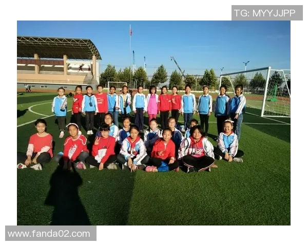 足球明星华丽出场瞬间集锦让你感受赛场魅力与风采